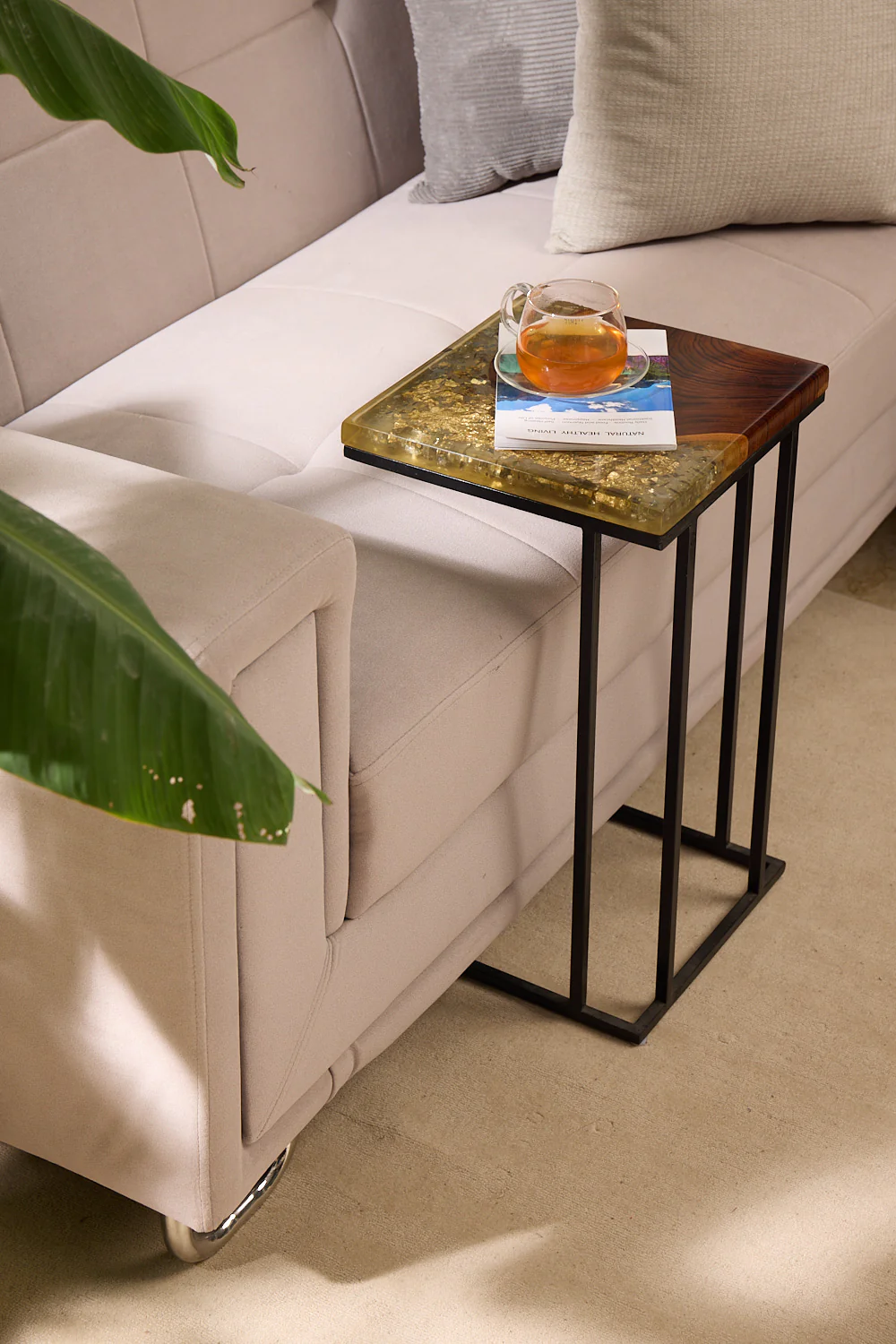 C-Shaped Side Table – Teak Wood with Transparent Resin Finish